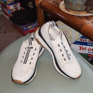 Skechers Sport Adventure Shoes